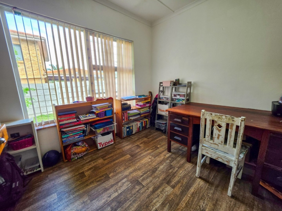 3 Bedroom Property for Sale in Stilbaai Western Cape